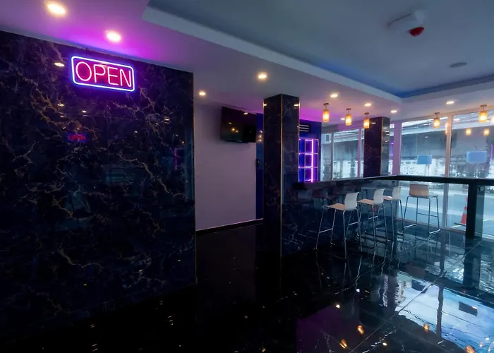 Hotel Spark - Mrt Queen Sirikit - Sha Extra Certified Bangkok