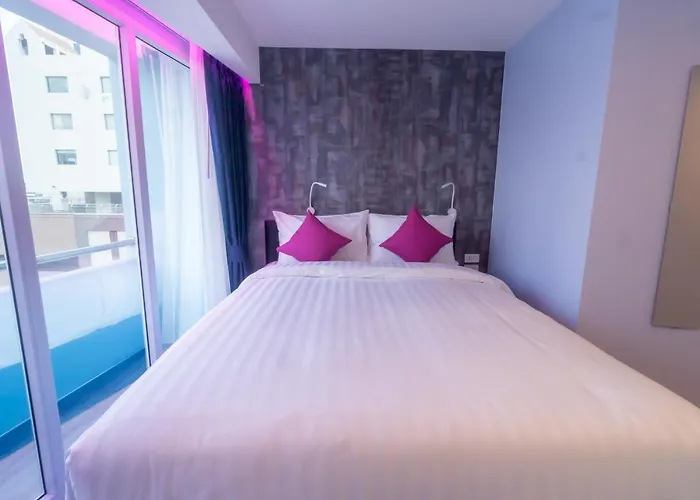 Spark - Mrt Queen Sirikit - Sha Extra Certified Hotel
